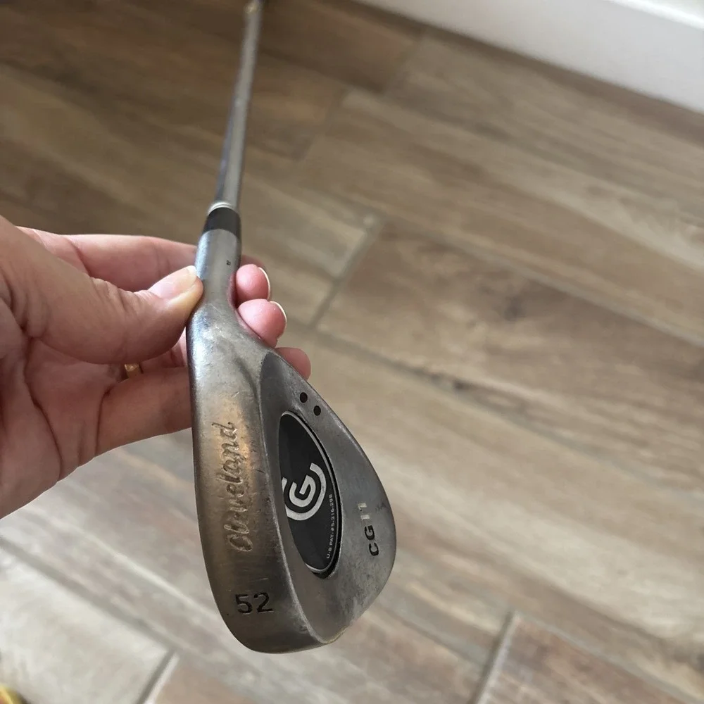 Cleveland Wedge CG11 52 Degrees Red Dot Steel Shaft Right Handed True Temper